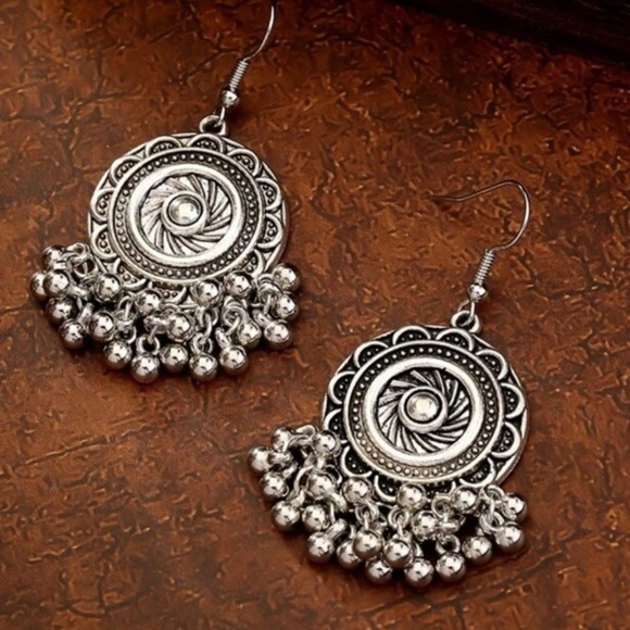 Silver-Tone Bead Tassel Drop Earrings BRAND NEW - Picture 4 of 6